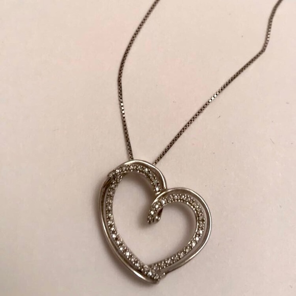 Silver and Diamond Heart Pendant Necklace - Picture 4 of 7